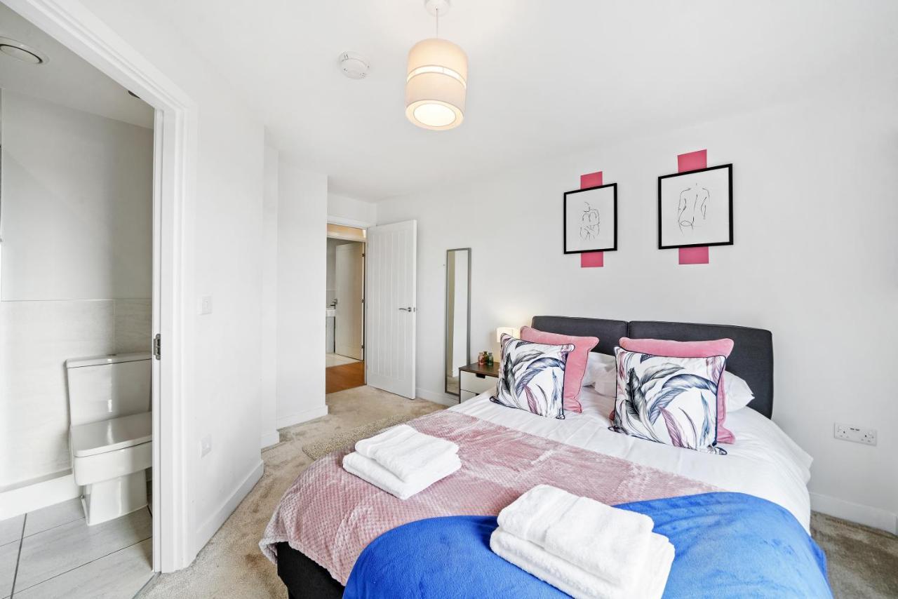 Stunning 2 Bedroom Apartment Leeds  Eksteriør billede